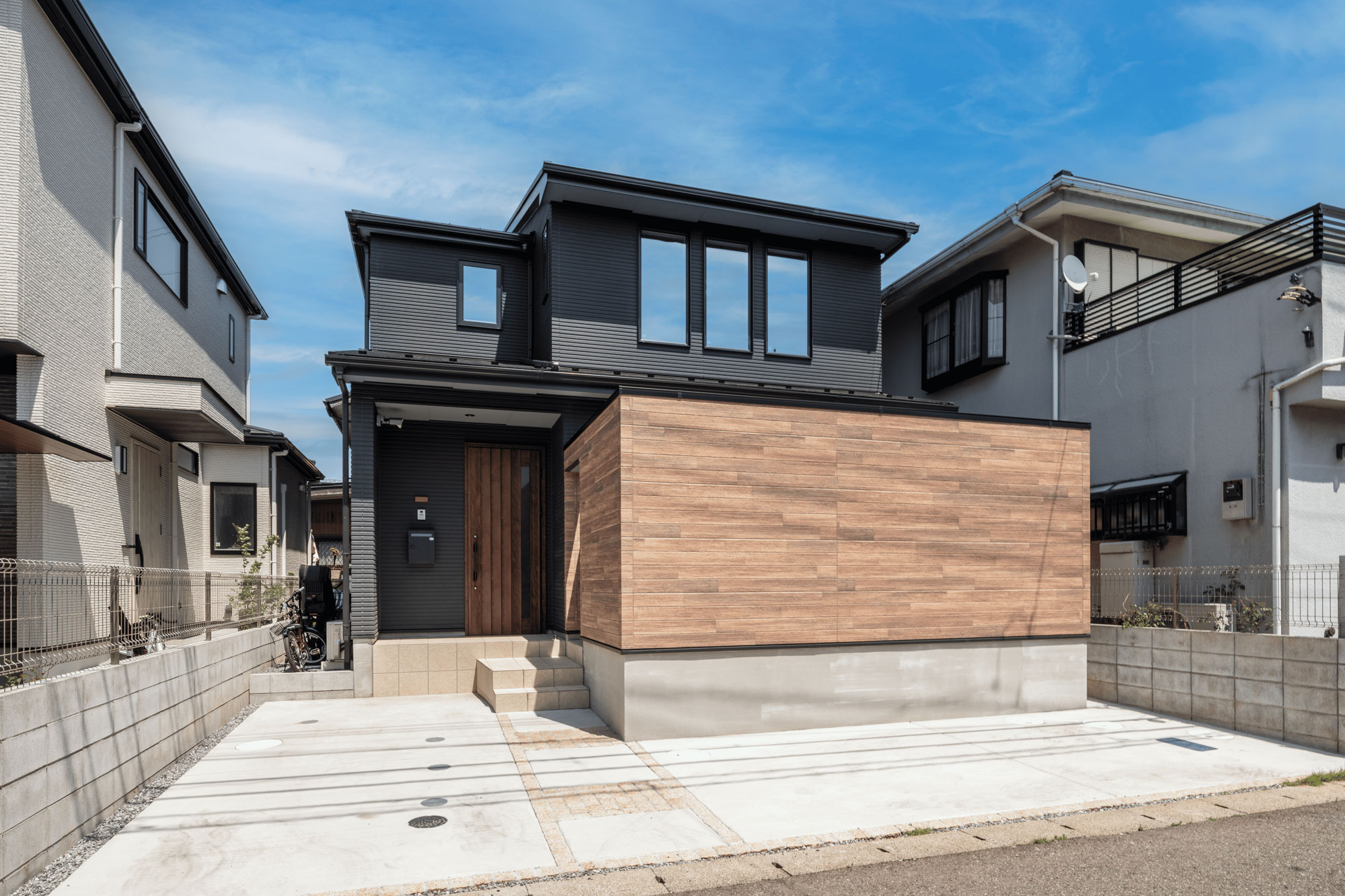 暮らしに広がりを。内外一体のアウトドアリビングがある家