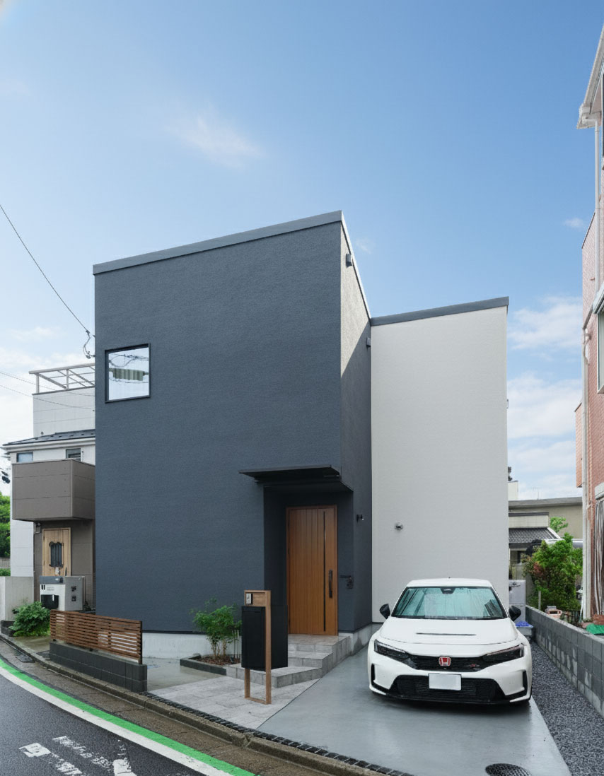 光と吹き抜けの都市型デザイン住宅