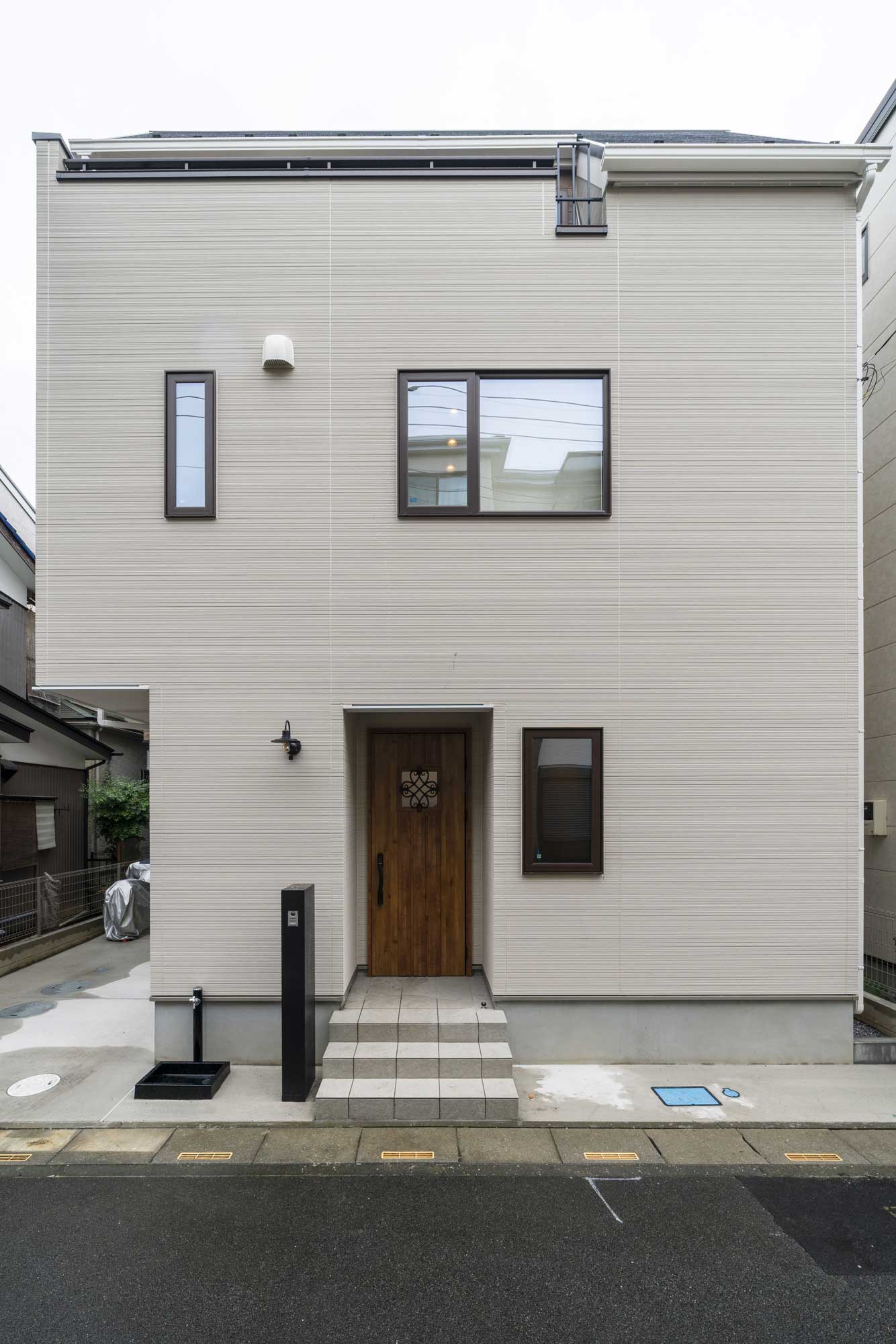 家族の時間を育むナチュラルモダンな家